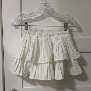Zara Elegant White Tiered Skirt with Shorts XS
